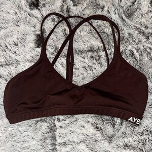 sports bra